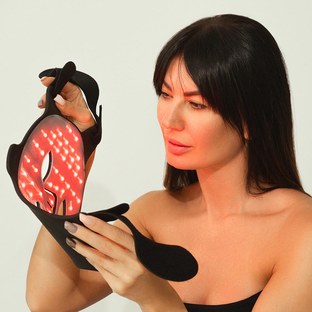 Lumi-active-pro-4-sviesos-terapijos-kauke-11.jpg__PID:8e16dc7d-1edd-4c89-9361-3ddd93643e00